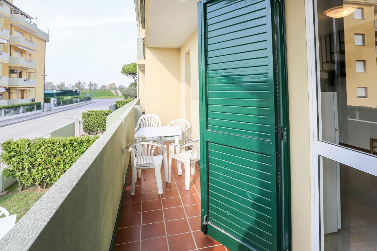 Villaggio Luna Due Каорле Экстерьер фото